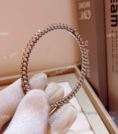 TOP Replica Cartier Clash de Bracelet Studs Bangle Silver